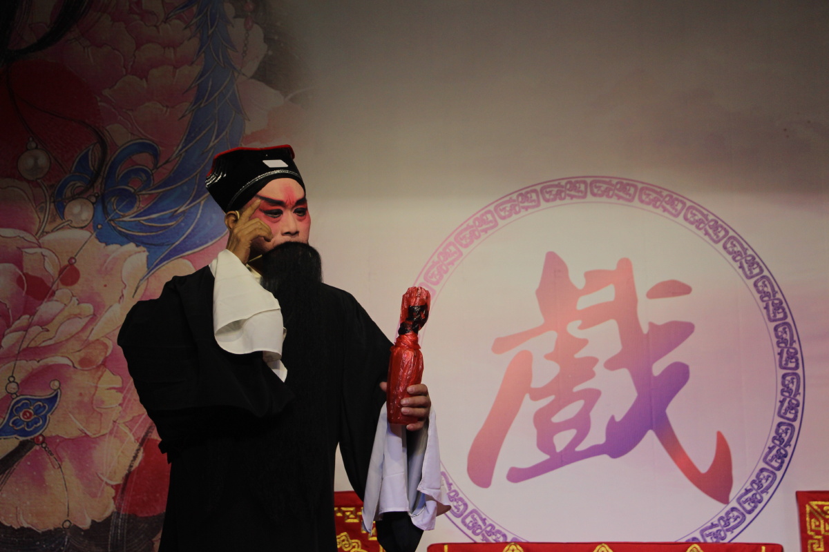 荞麦馍赶寿剧照