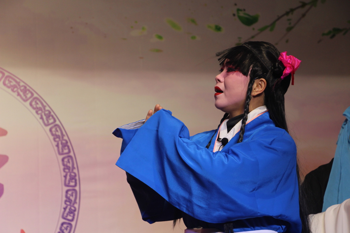 荞麦馍赶寿剧照