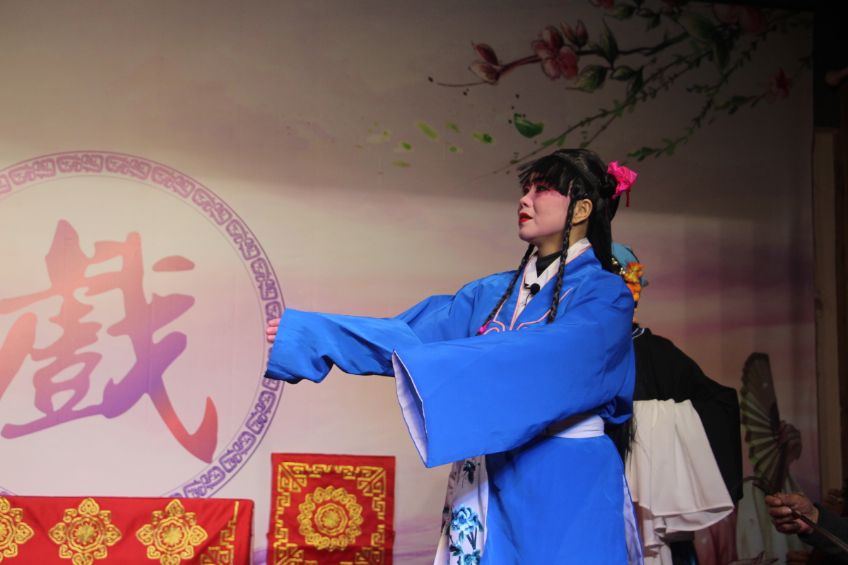 荞麦馍赶寿剧照