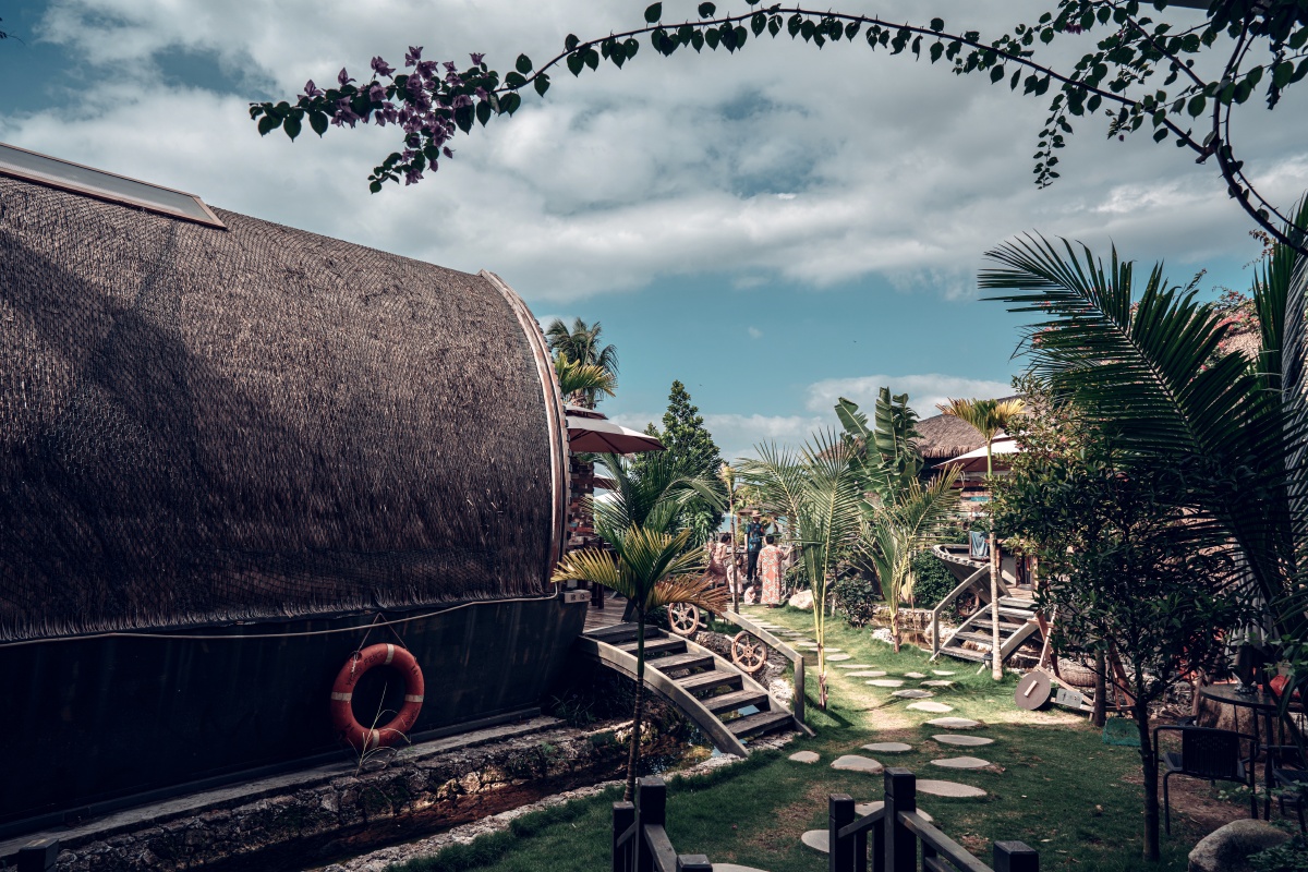 陵水清水湾疍家故事船型屋民宿