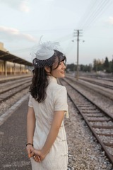 153043