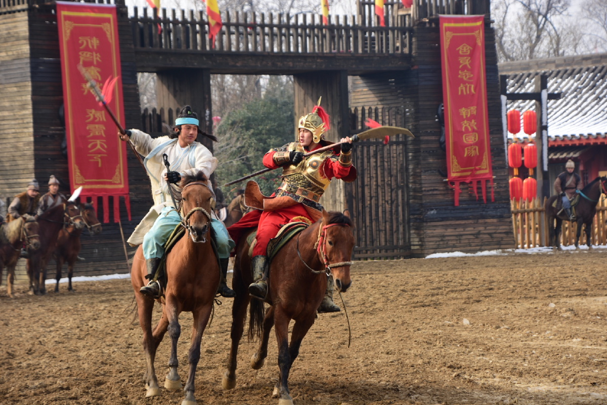 开封清明上河园表演岳飞枪挑小梁王每天两场去开封旅游一定要去清明上