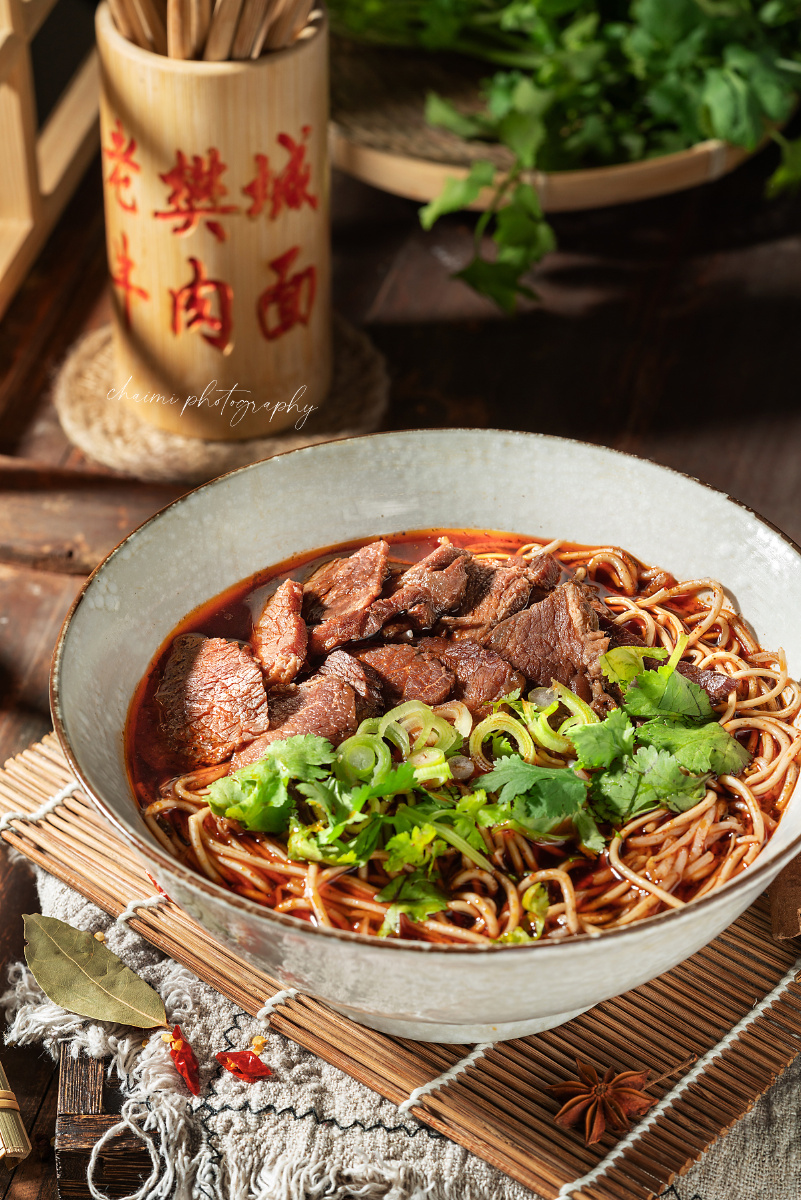 襄阳牛肉面配黄酒