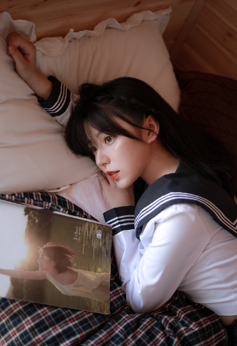 jk制服美女撩人姿态