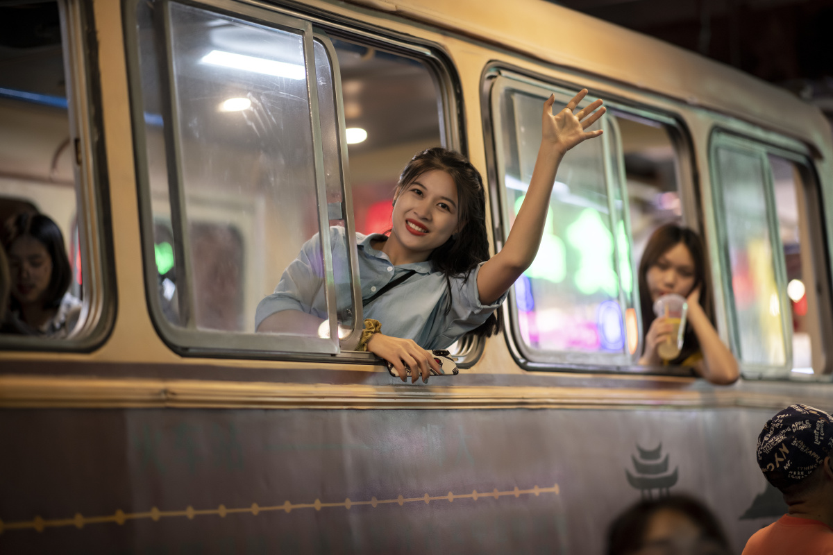 福州邮政广场街拍