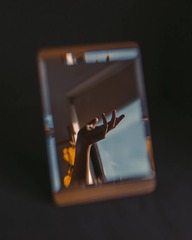 250501