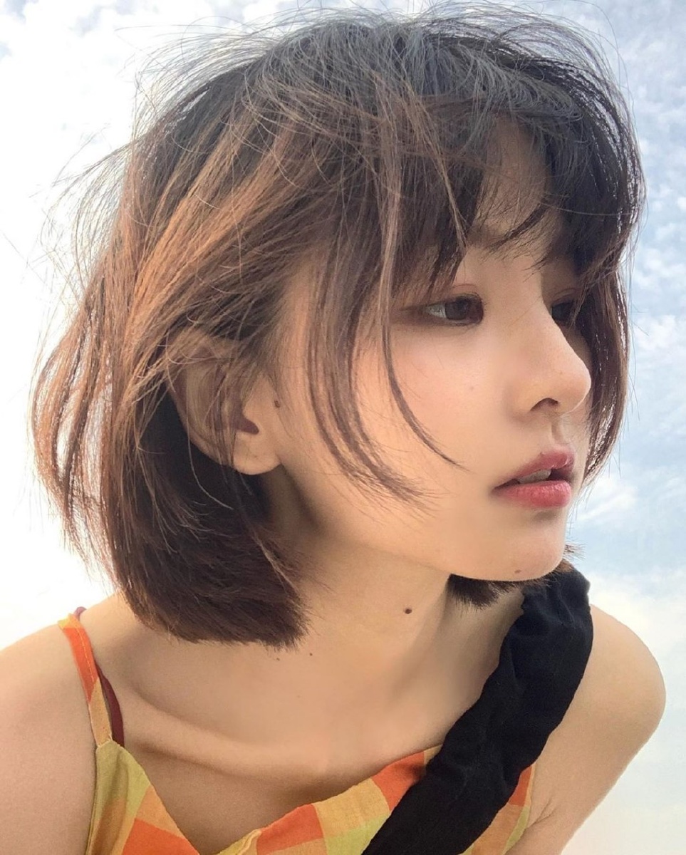 短发妹子可萌可酷