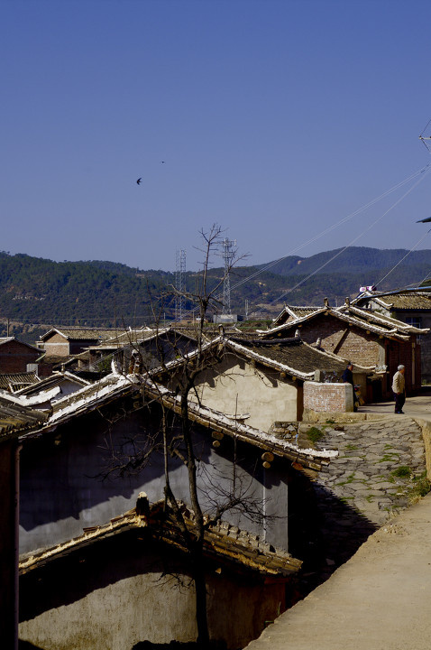 屋顶节奏 br /> 通迤沙拉 彝族 村落 风景