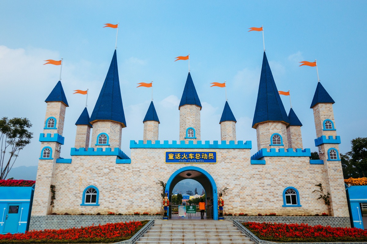 半个月亮0 - 图虫