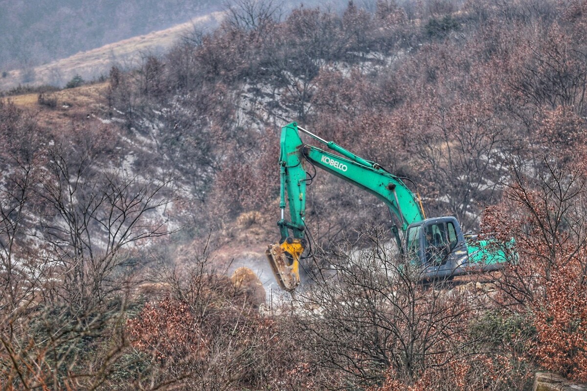 最大矿山用挖掘机,世界上最大的铲式挖掘机是德国制造