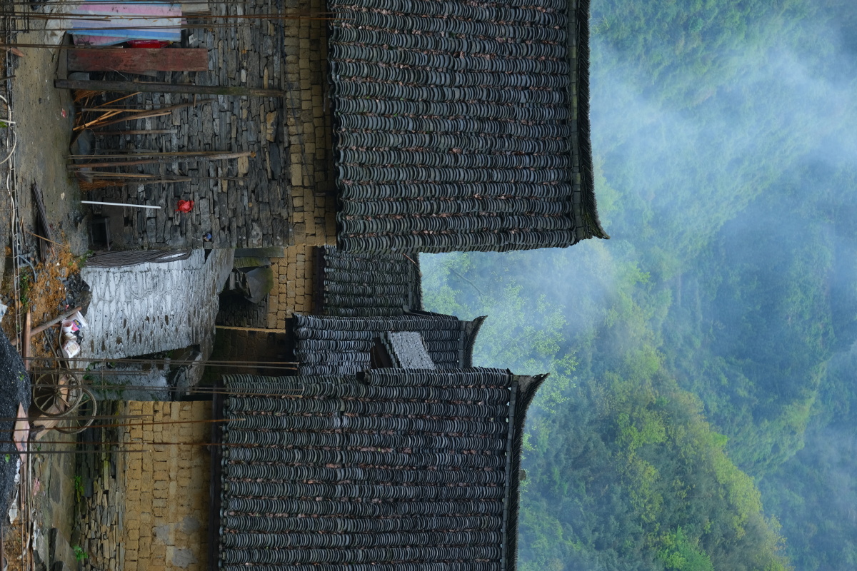 凤凰古城凉灯村