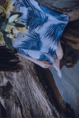 001