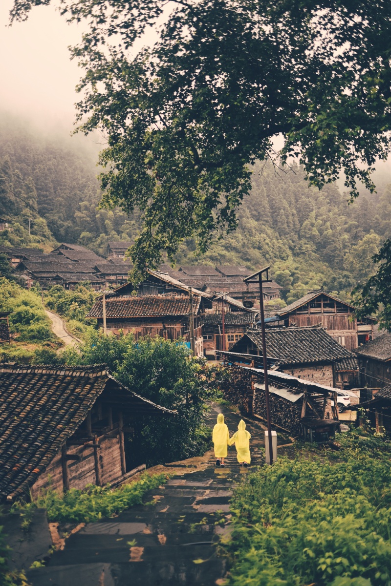 雨后的古村落