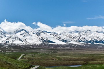 1057952
