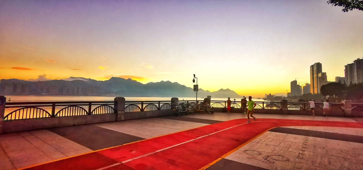 早晨《跑步》摄于温州市鹿城区