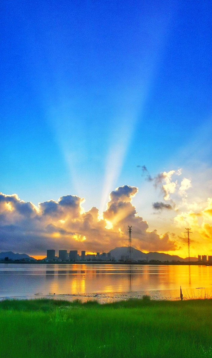 晨曦耶稣光摄于温州市鹿城区