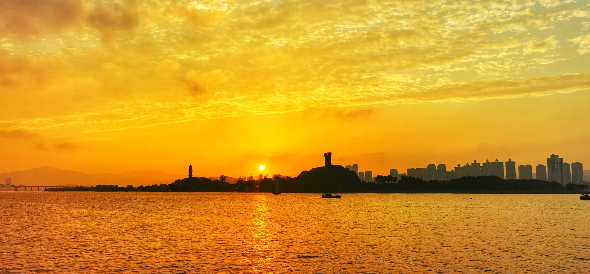 日落西山摄于温州市鹿城区