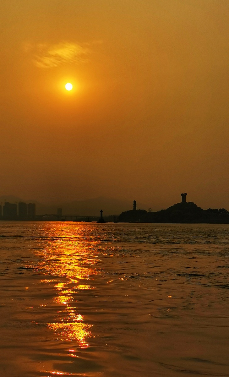 日落西山摄于温州市鹿城区