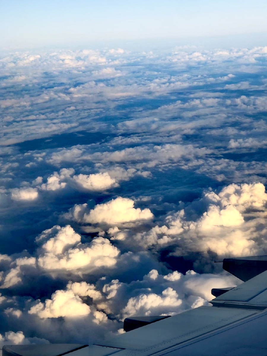 在飞机上拍一片云78海
