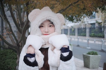 27194057-A2CC-40EA-91F5-6E2C04F212E3/L0/001