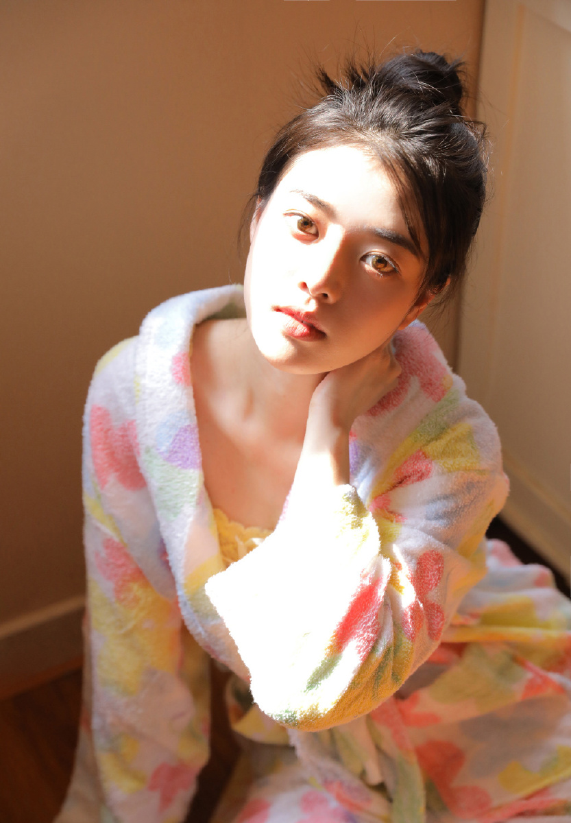 睡衣美女模特诱人性感私房写真