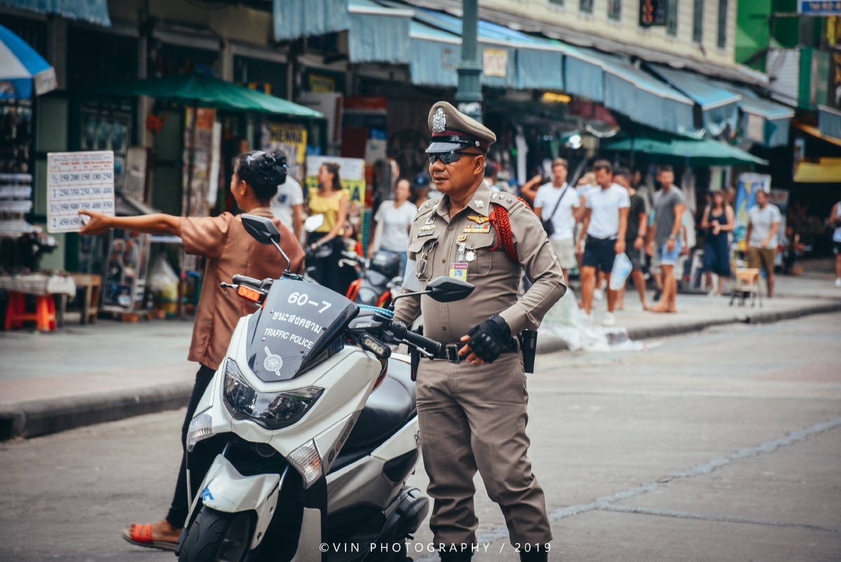 泰国街头的交警