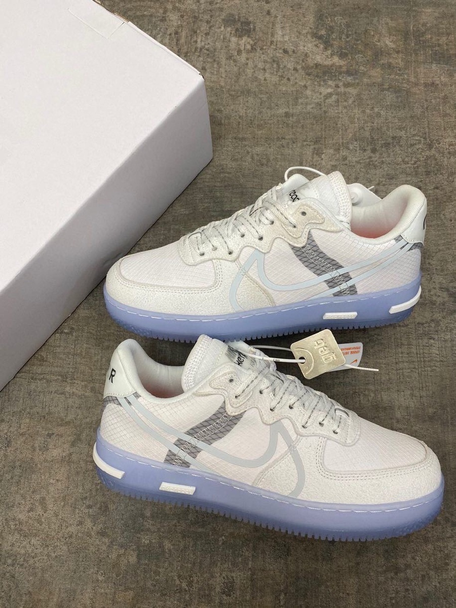 空军冰蓝骨白市场热卖款也是超百搭的安排