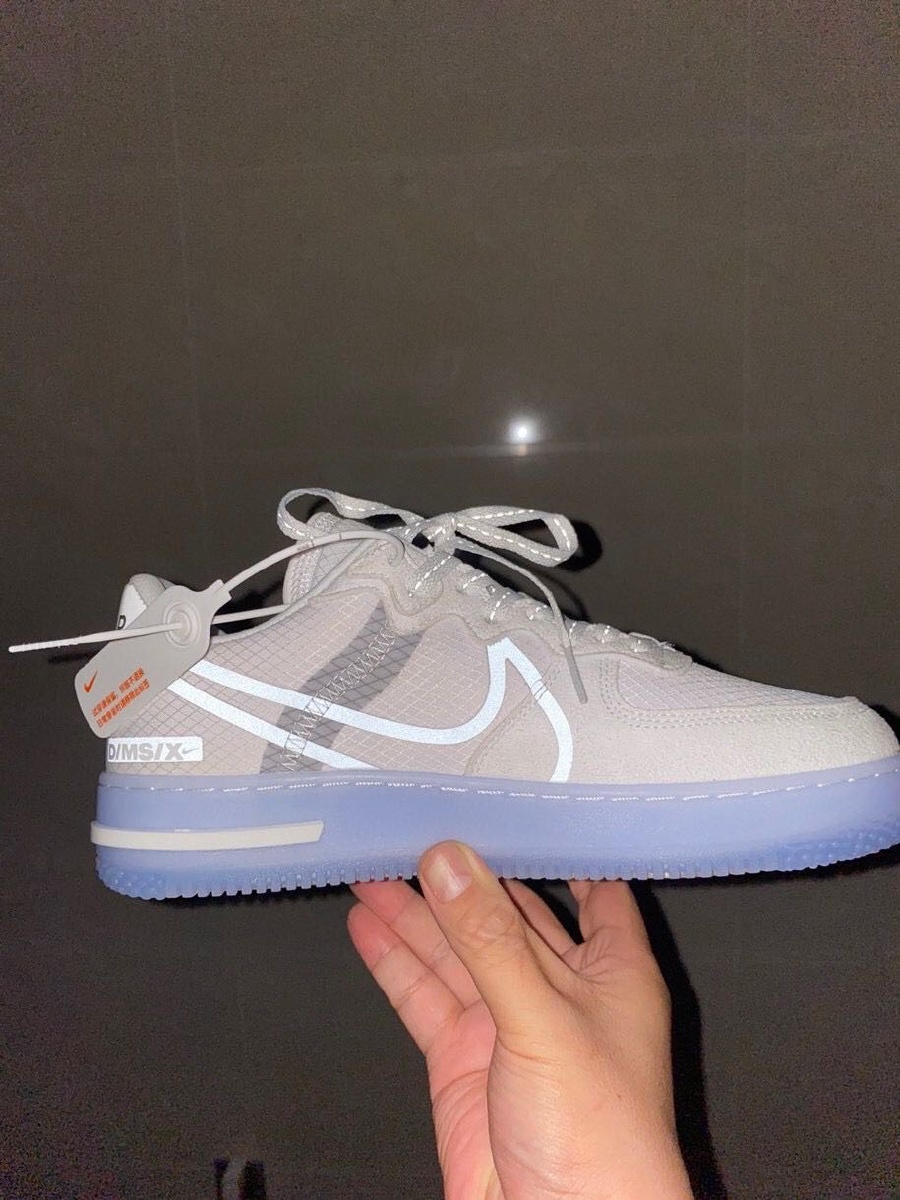 空军冰蓝骨白市场热卖款也是超百搭的安排