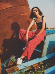 001