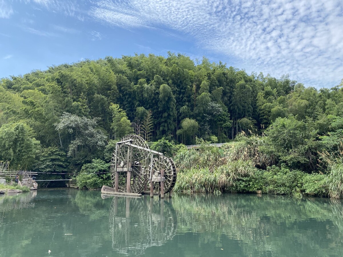 九龙湖上