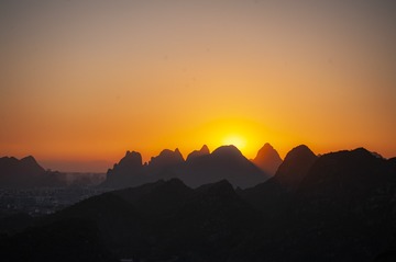 94772