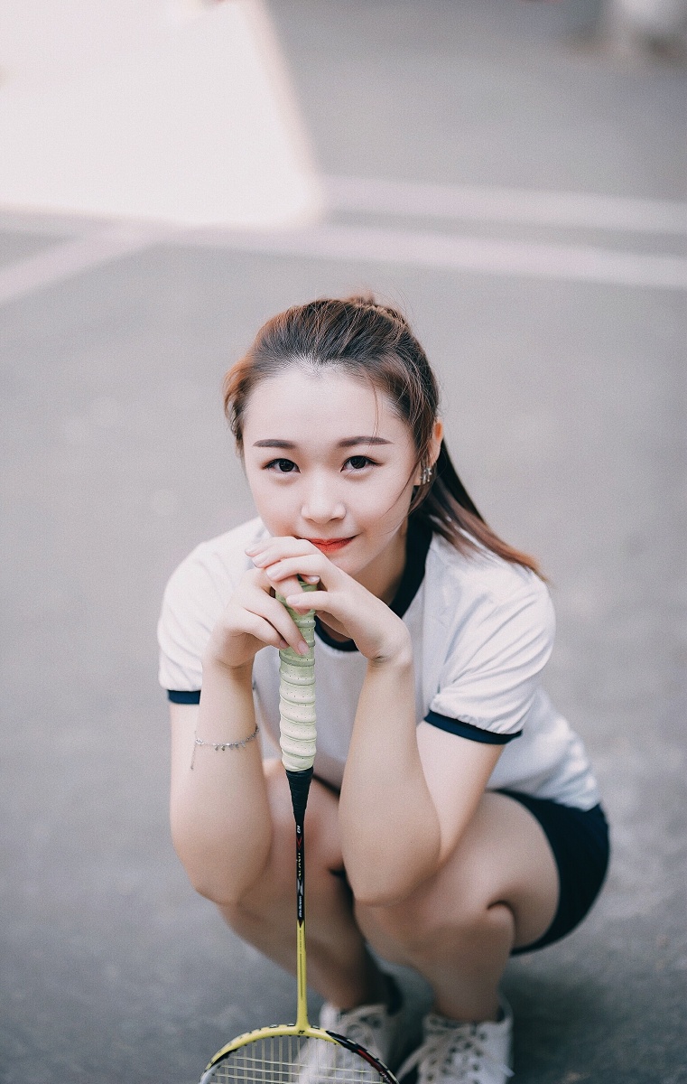 运动的美女最美