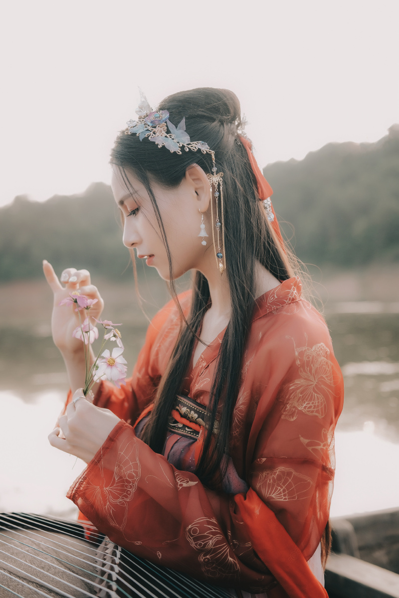 惊鸿一瞥浮生若梦