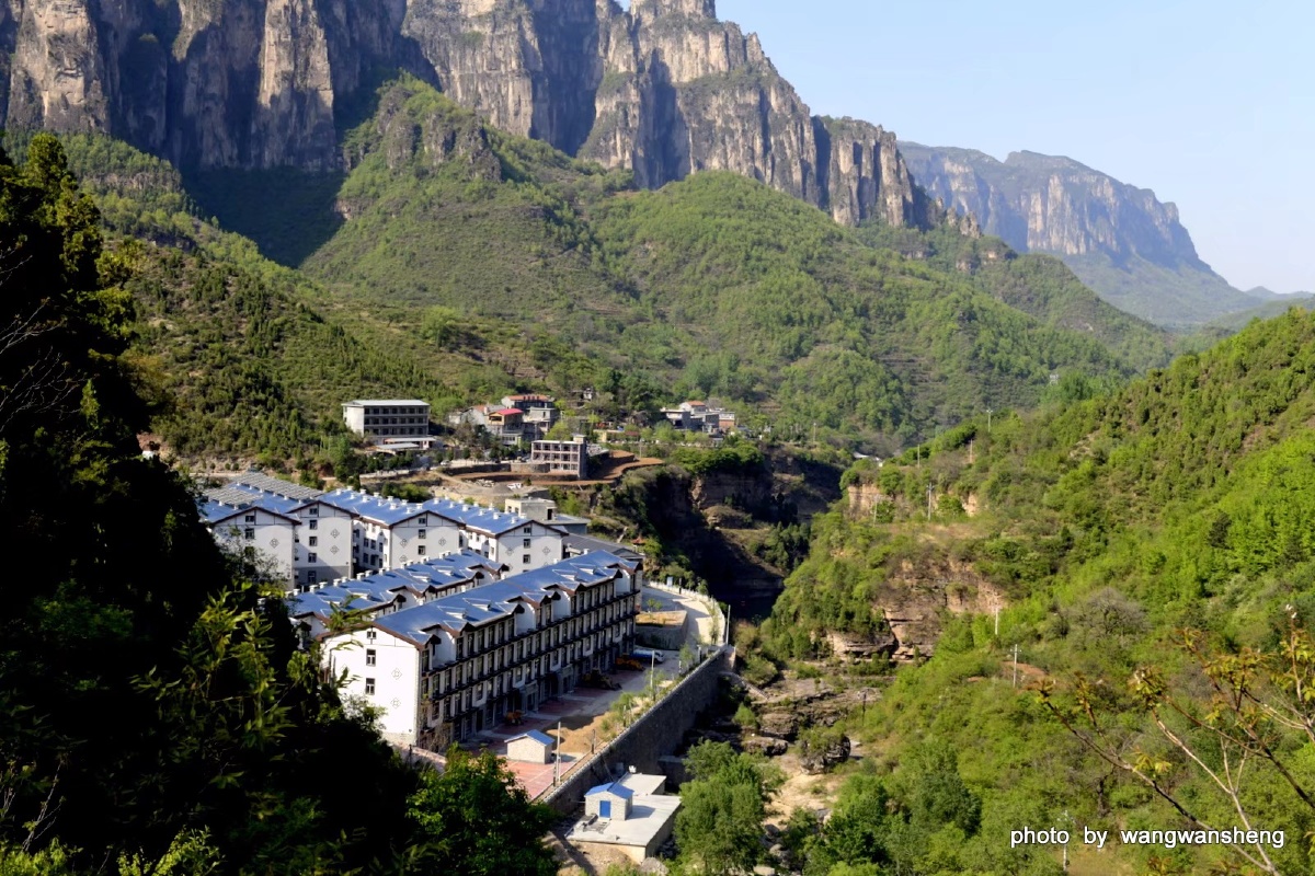 日出井底村主题山外青山摄影后期太原龙儿拍摄场景平顺县井底村挂壁