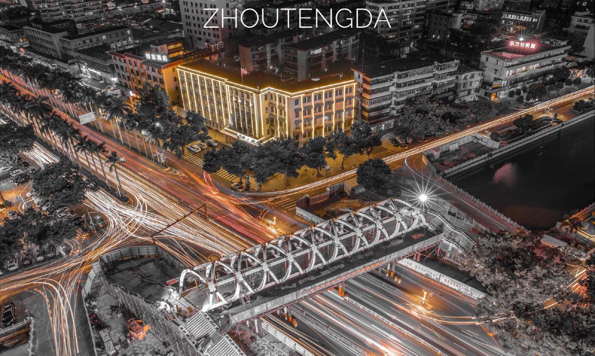 湛江世贸人行天桥