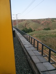 734205