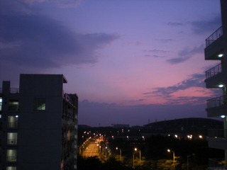 门外的风景，大学城