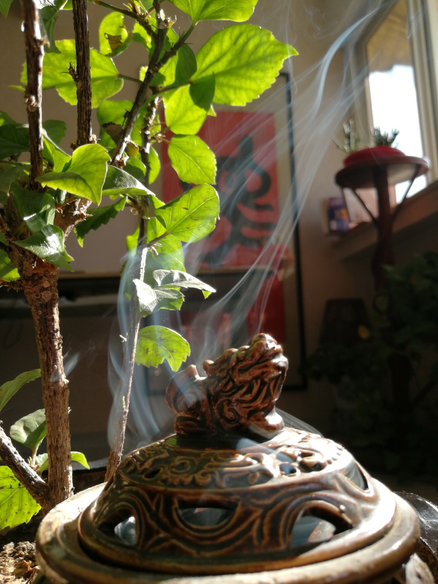 日照香炉生紫烟