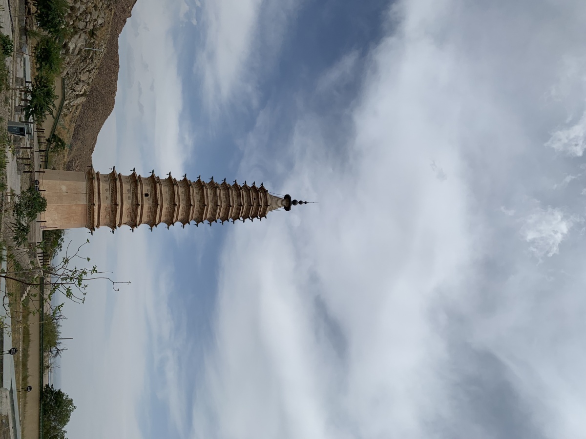 贺兰山拜寺口双塔