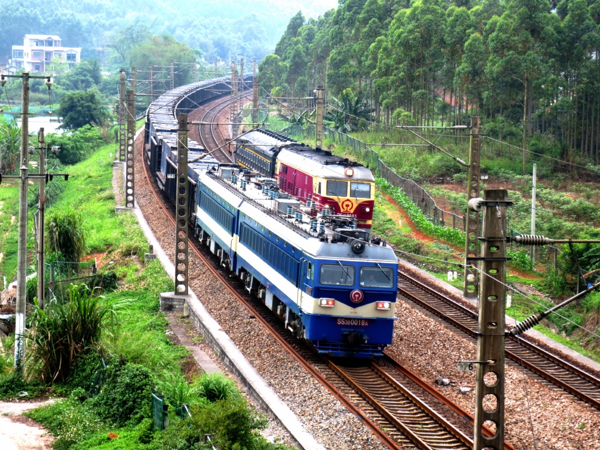 洛满焦柳线上跨黔桂线