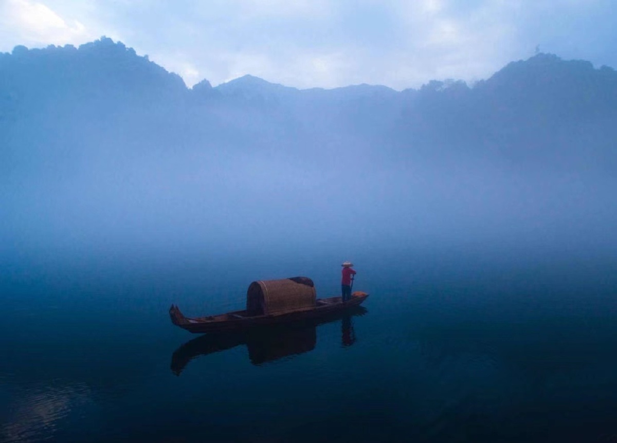 一蓑烟雨任平生也无风雨也无晴郴州东江湖