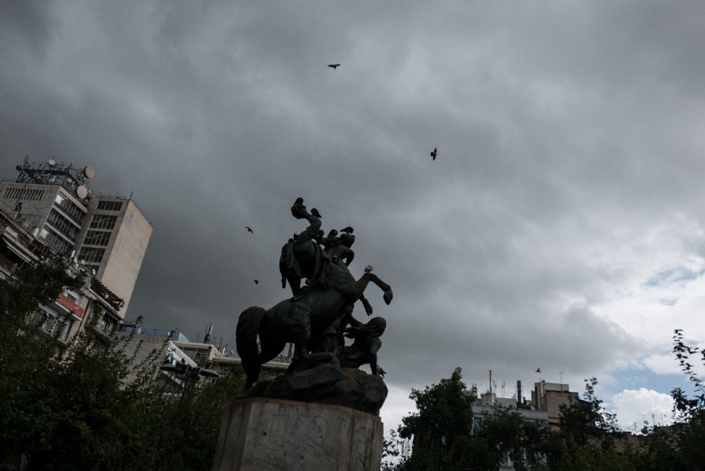 2015年10月21日，希腊雅典，阴云密布。