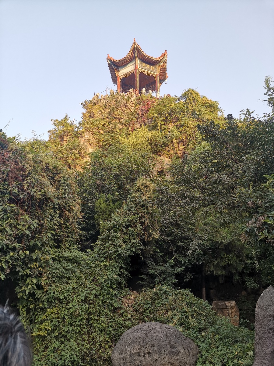 南阳著名的景点王府山