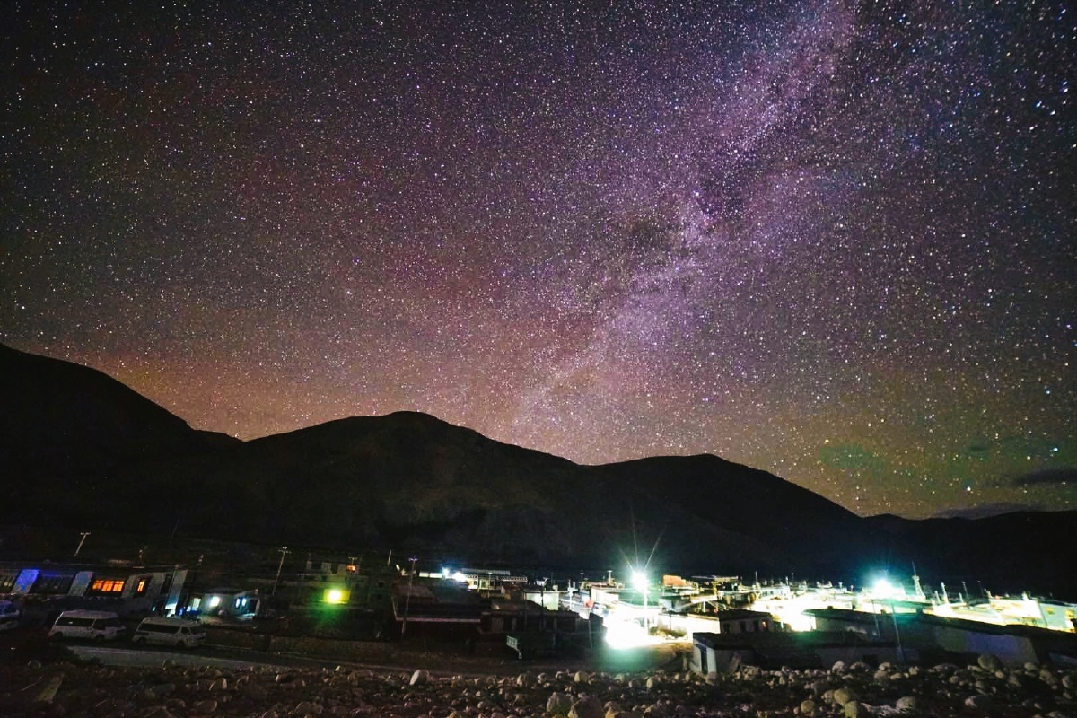 星空下的小镇 - 昝劼远