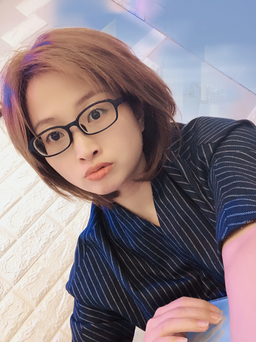 漂亮的眼镜姐姐0269