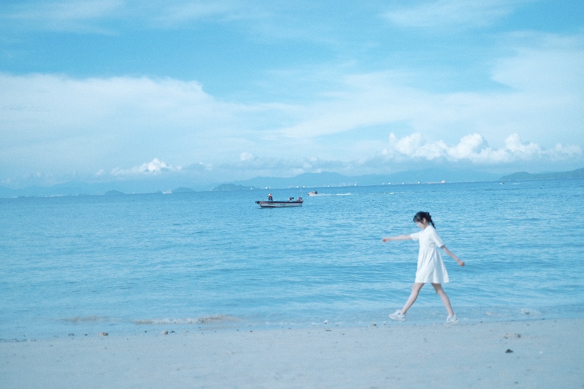 夏天の风海边日系少女写真