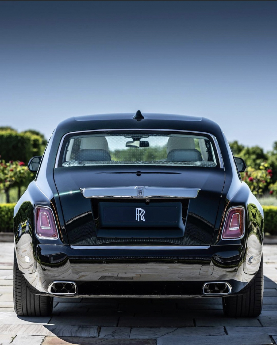 2012新款劳斯莱斯幻影 - 摄影师阿珂冬 - 图虫