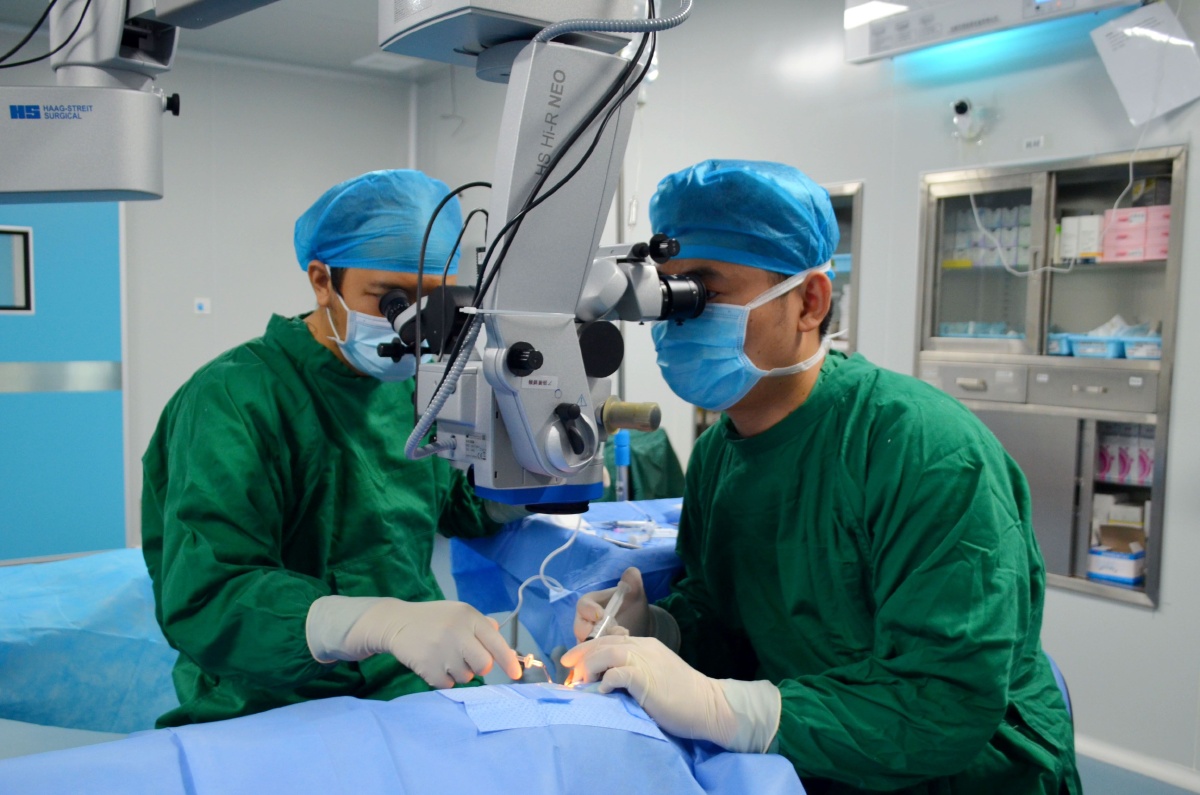近视icl手术现场
