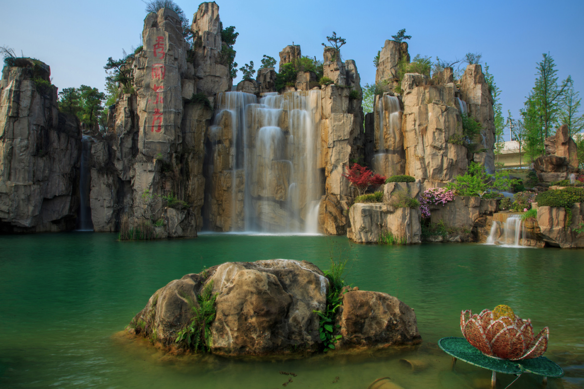 秀丽东方瀑布慢门