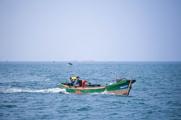 549030